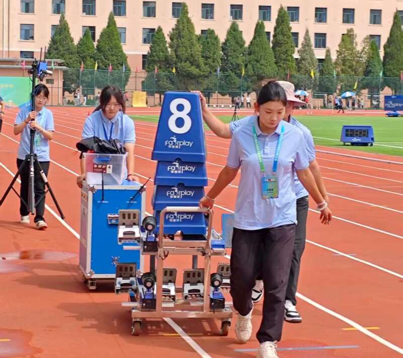 球速体育app第三十三届中日韩青少年活动会青年意愿者在动作(图2)